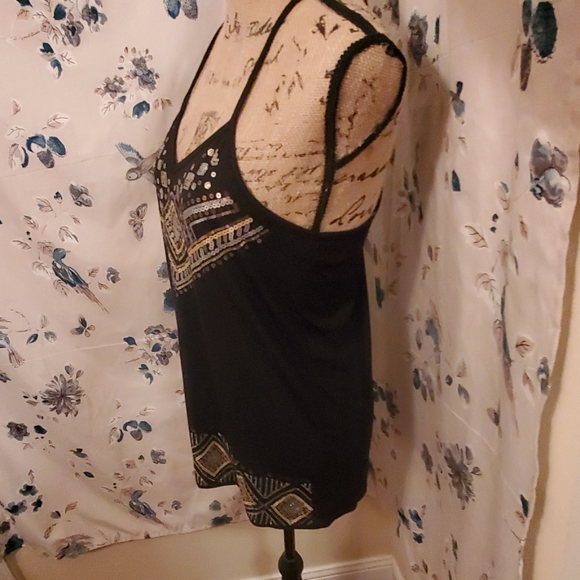 Top - Picture 4 of 5